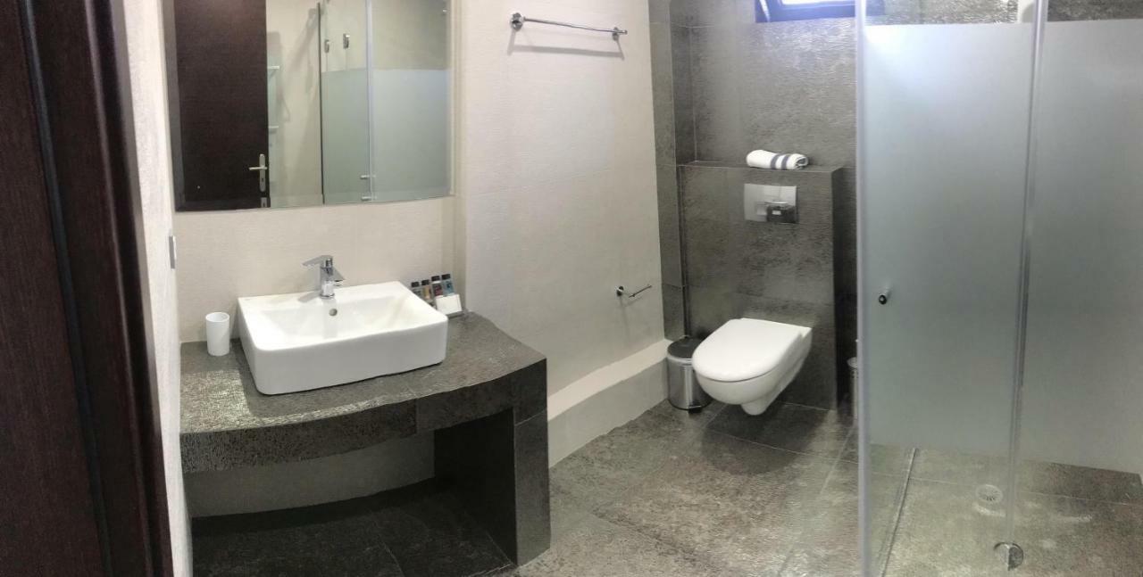 Aenaon Rooms Nafplio Bagian luar foto